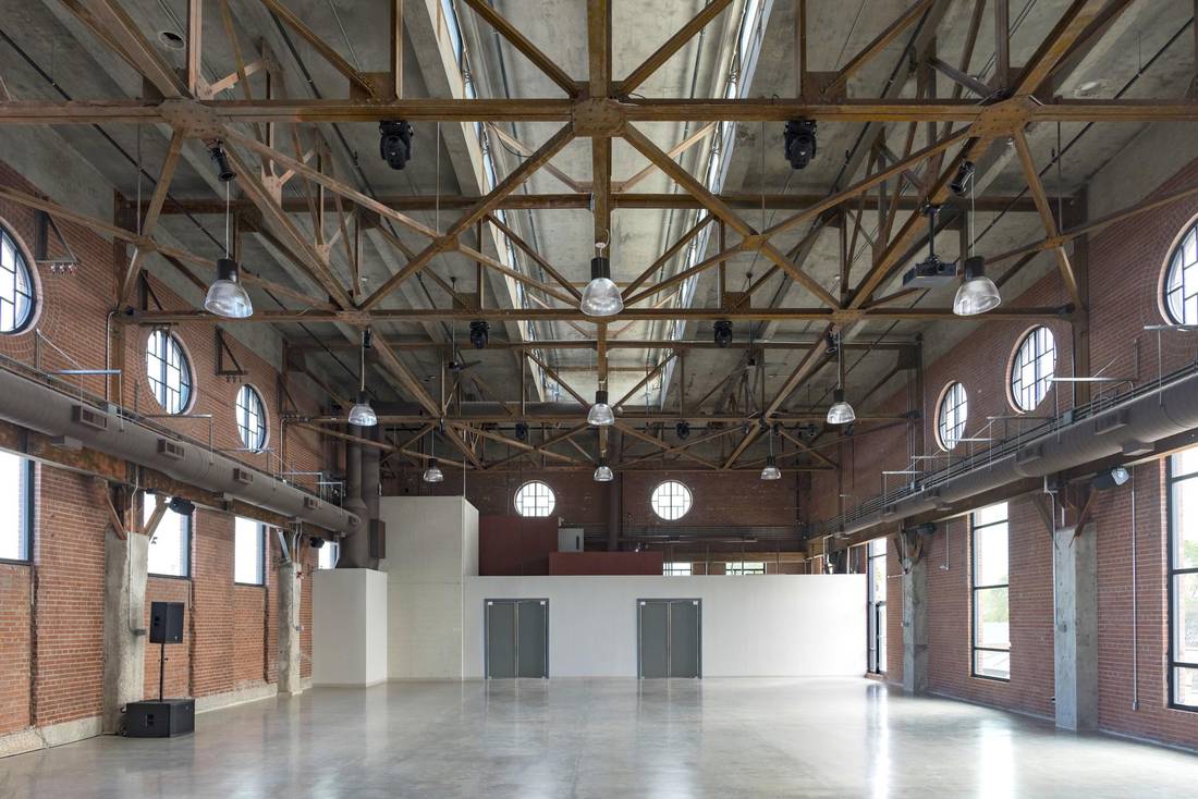 The Symes spent ‘a gazillion dollars’ restoring the space, highlighting original features such as the concrete columns and steel beams along the ceiling. 5IVE15IFTEEN